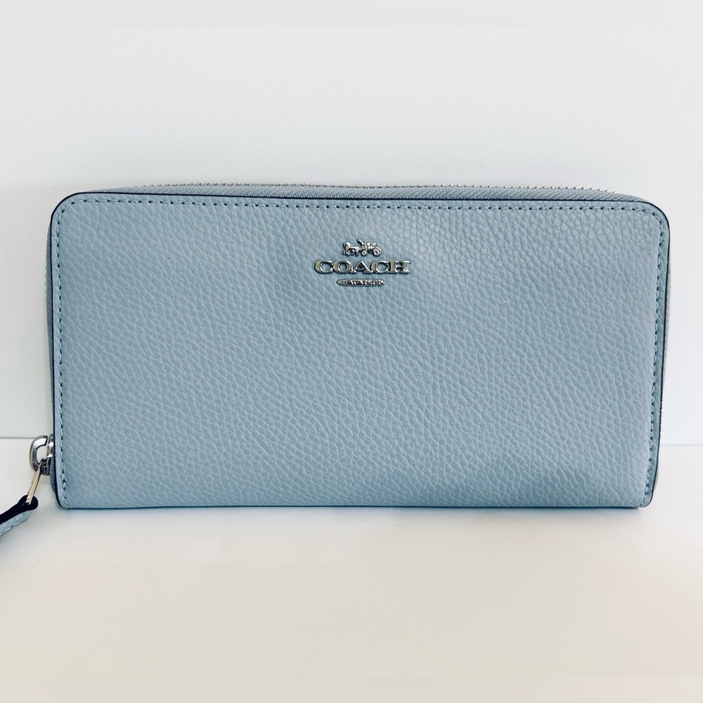 Coach Light Blue Leather Wallet.  Zipper Compartment w/Credit Card Slots.